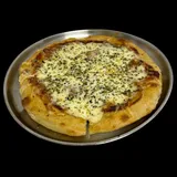 Pizza Muzzarella — Malta Brava, Encarnación